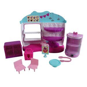 Shopkins Food Fair Cupcake Queen Cafe Playset Sweet Treats Display Case Access